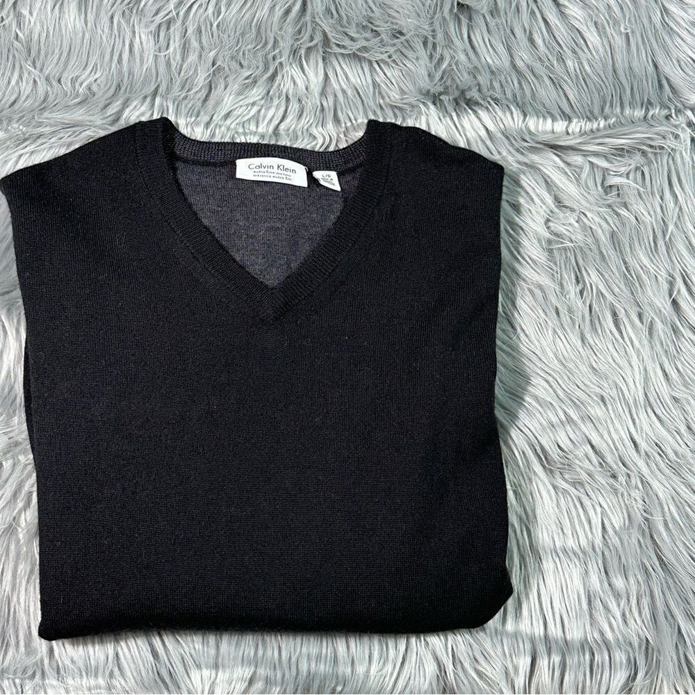 Calvin Klein extra fine Merino wool